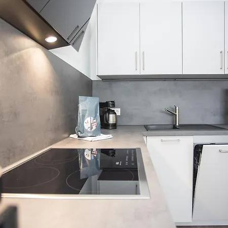 Welcome In - Komfortable Fuer 5 Personen Mit Wunderschoener Aussicht דירה *